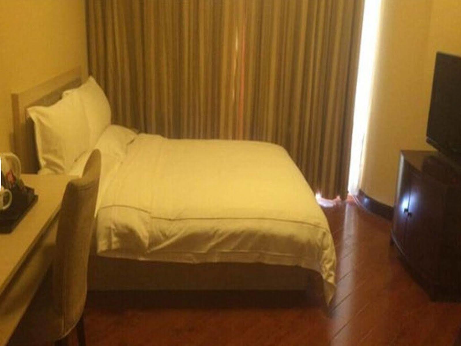 Ibis Styles Guangzhou Panyu Shiqiao Hotel Esterno foto